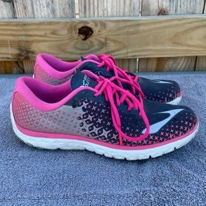 Brooks Pure Flow 5 Running Shoes Women’s size 8.5 Black and Pink